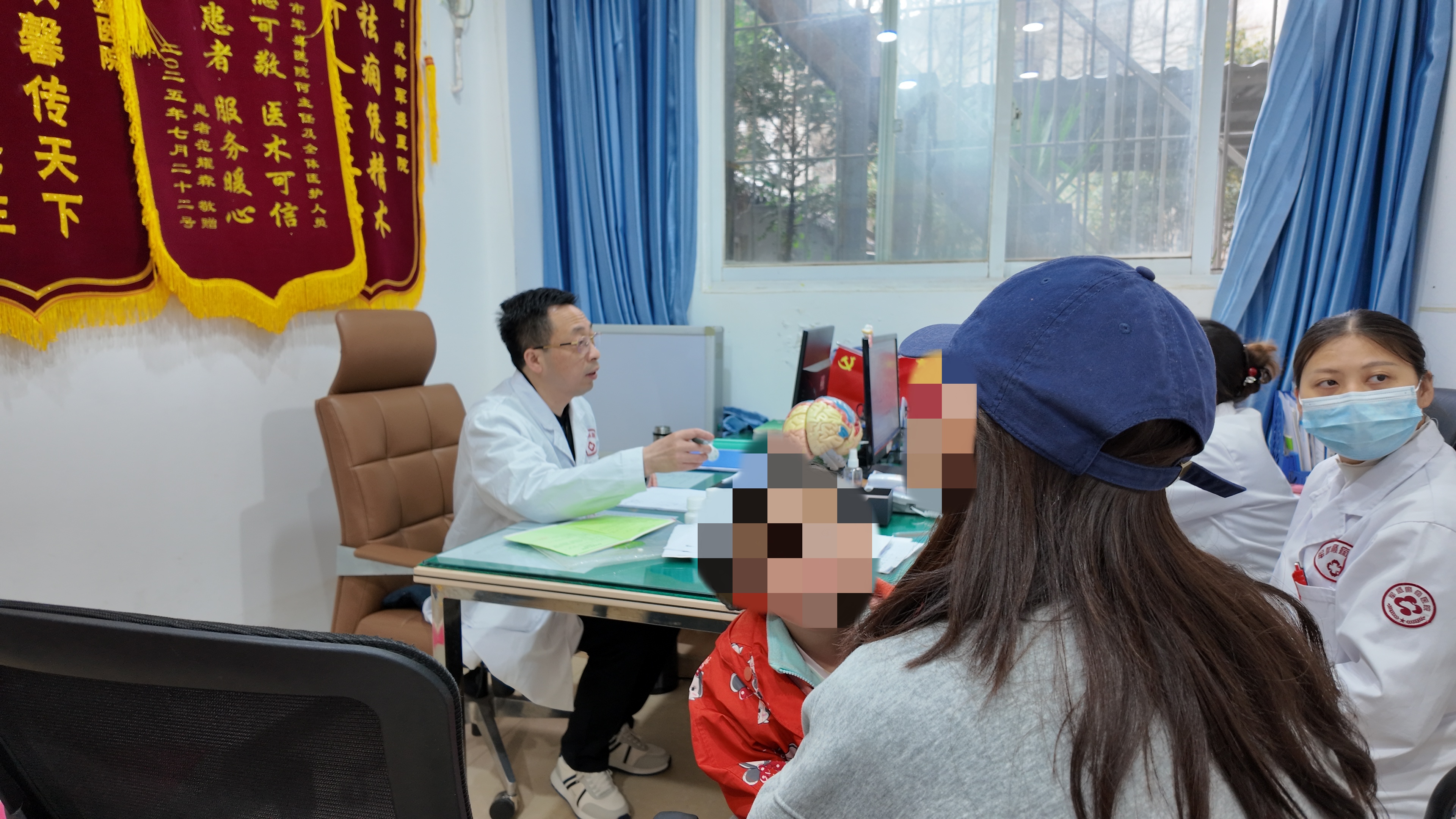 　　磁电+国医双擎，精准破痫—李恩主任践行军盛6.0体系的中西医融合